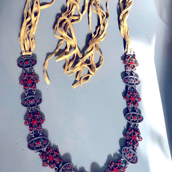 Oval flower metal red beaded belt fringe tie new - Picture 5 of 5